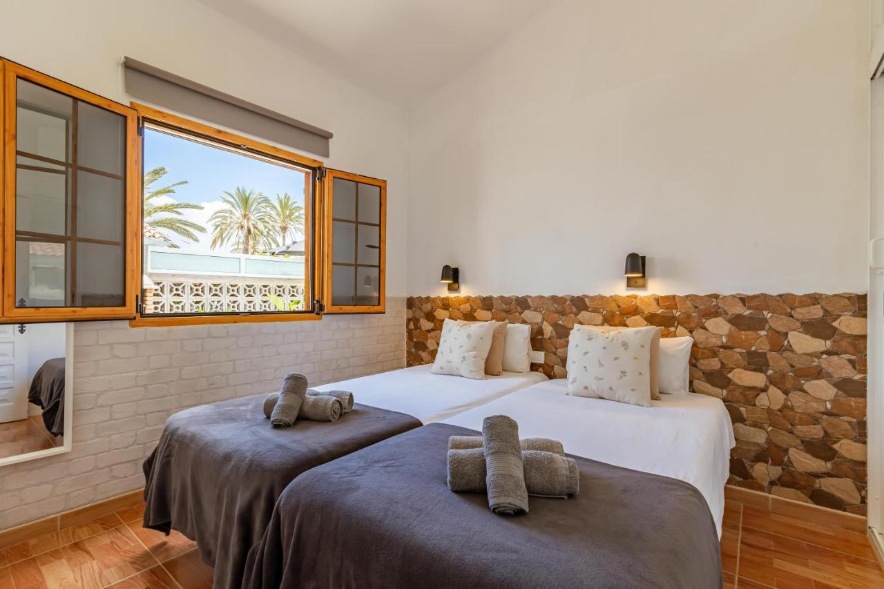 Private In Playa Del Inglés Hébergement de vacances *